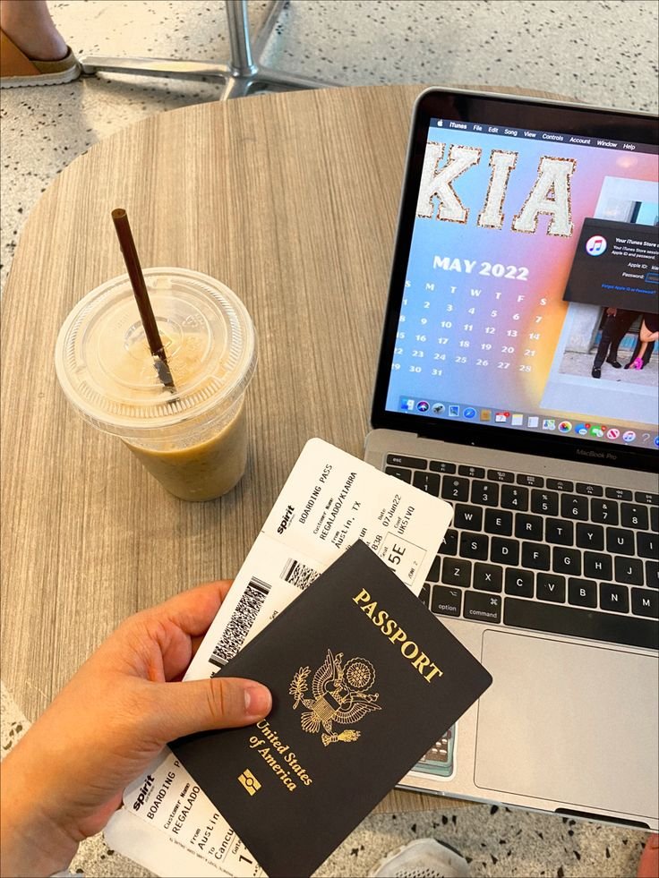airport aesthetic ✈️